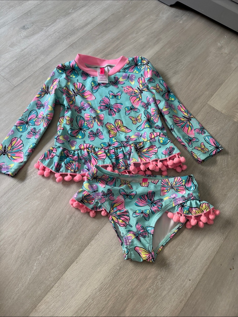 NWOT Betsey Johnson Turquoise Butterfly Rashguard Swim Set with Pink Pom-Poms